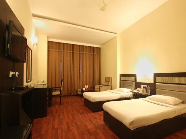 Eagle Motel Rājpura Extérieur photo